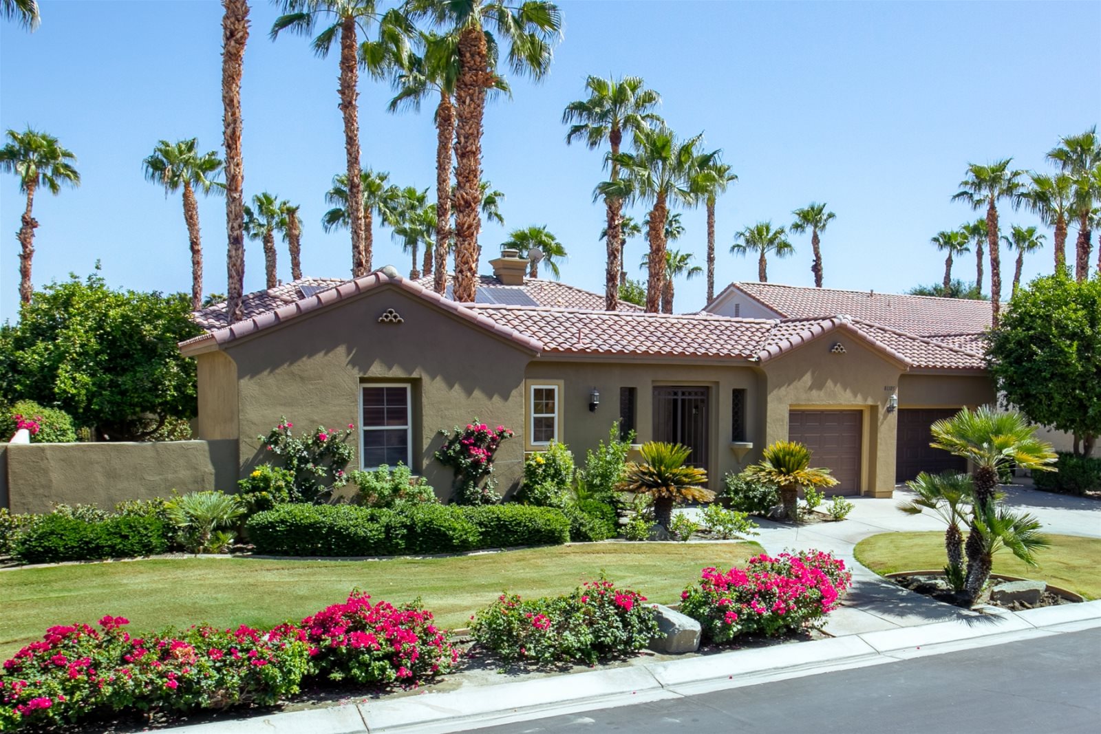 PGA West Nicklaus 3 Bedroom Vacation Home in La Quinta with Private pool.
