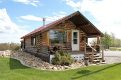 Quiet, quaint, comfortable Ty's Cabin just out of town.  Mountain views are included!