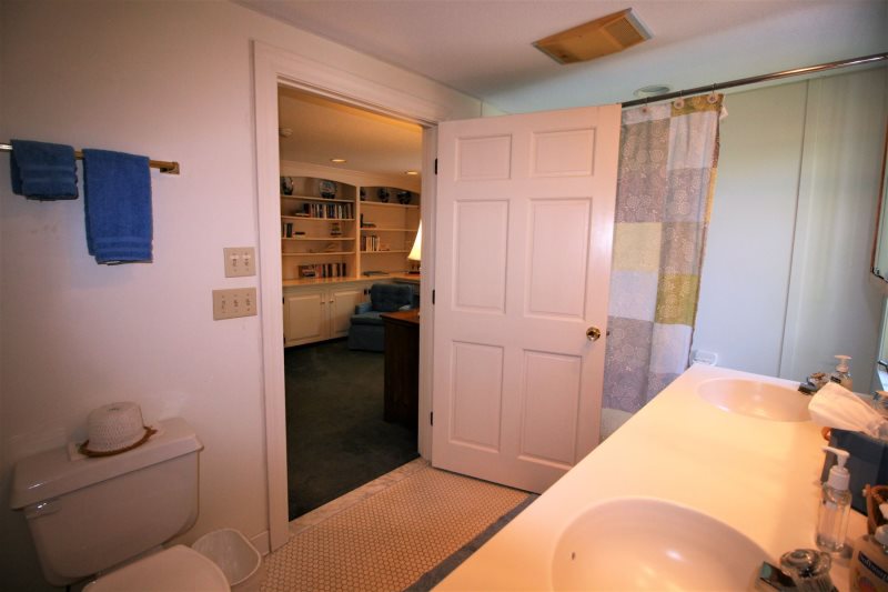 Beach Road Vacations Orleans MA 5 Bedroom 4 Bathroom Cape Cod