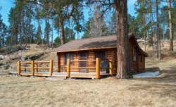 Morris Place Cabin close to Custer State Park