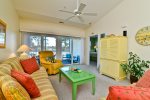 Lakefront Pools and Short Walk to Beach