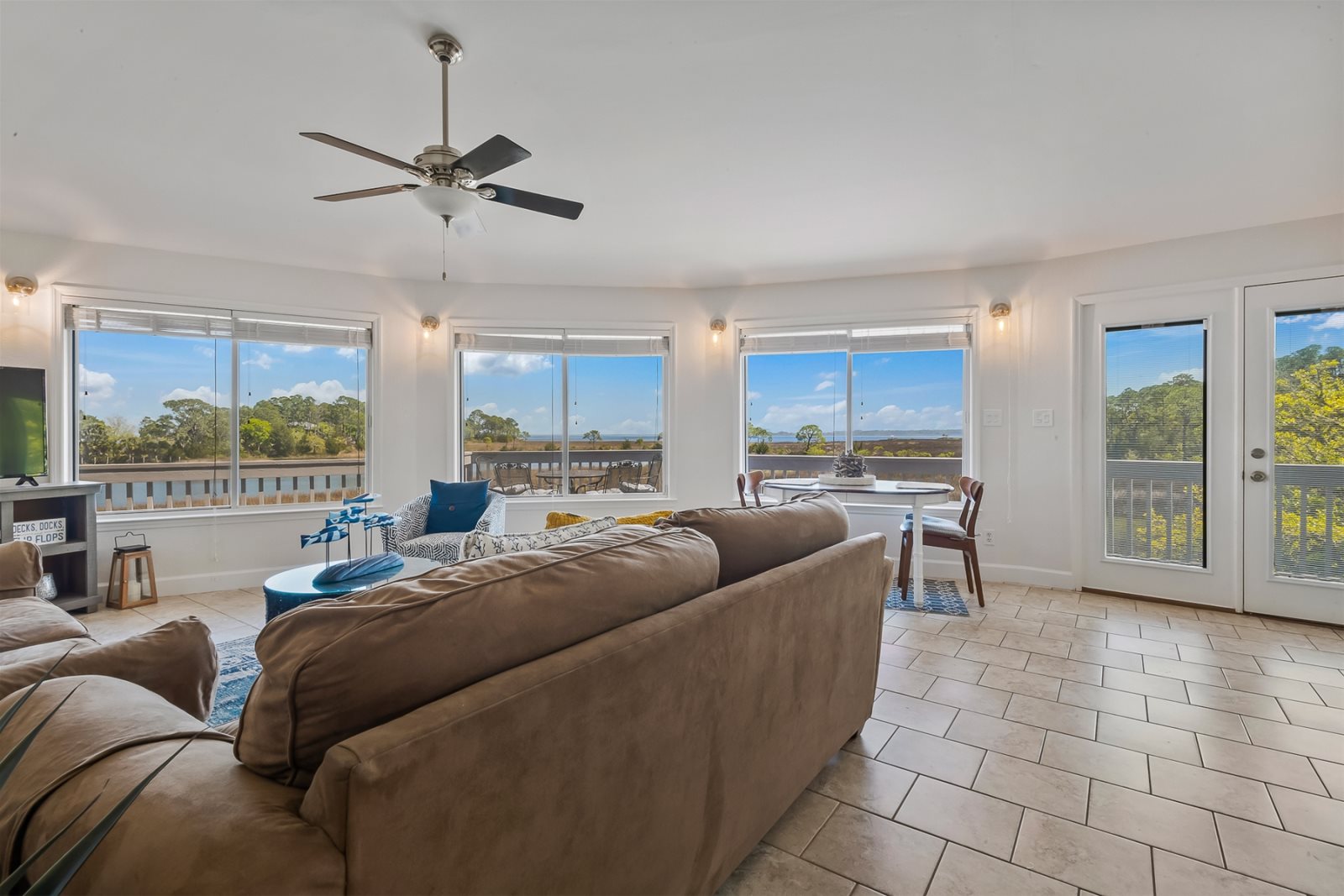 Vacation Waterfront and Pool Homes, Ochlockonee Bay Realty