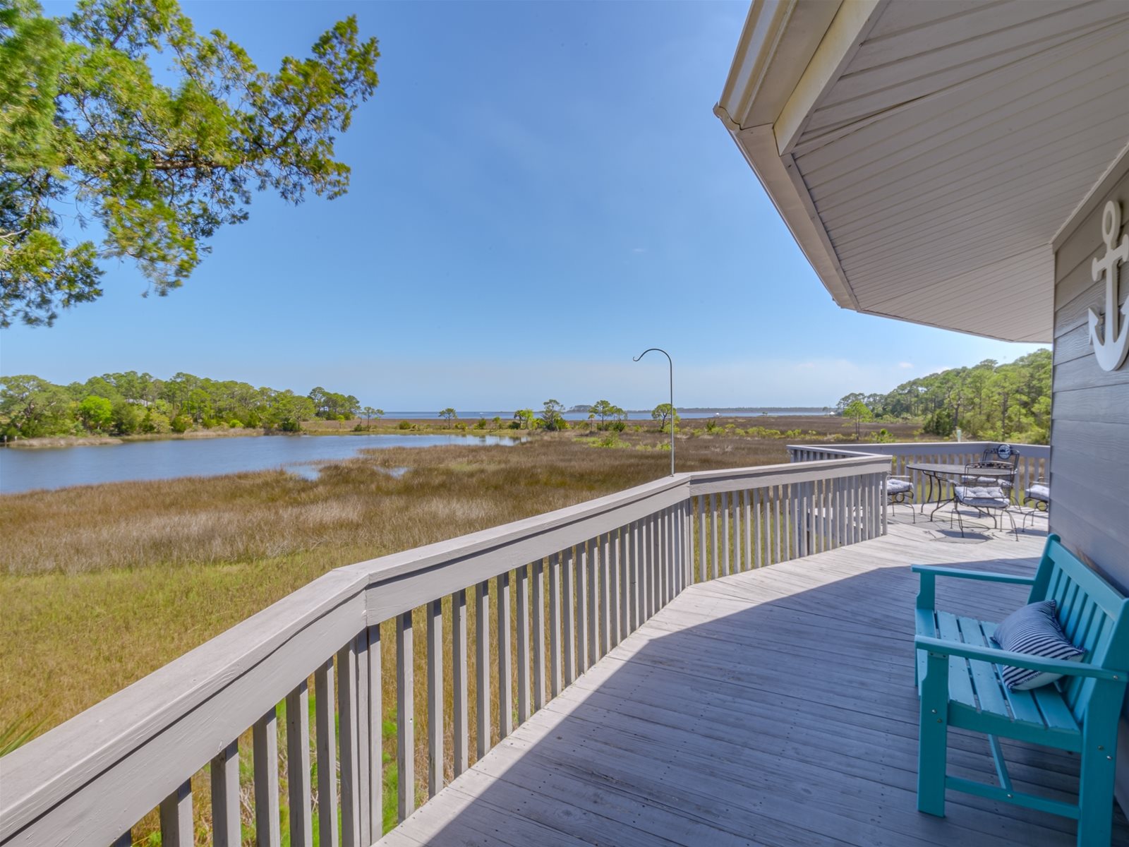 Vacation Waterfront and Pool Homes, Ochlockonee Bay Realty