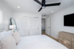 Poolside Guest Bedroom, Queen, 1st Floor 