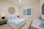 Guest Bedroom, Queen, 2nd Floor