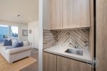 Living Space Wet Bar, 1st Floor
