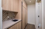 Wet Bar & Bathroom, 1st Floor