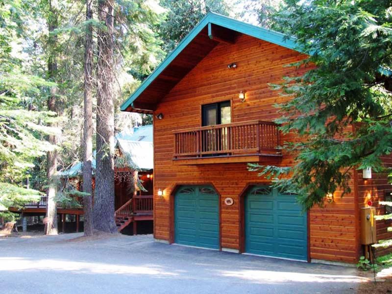 Vacation Rental Cabin Bungalow Sleeps 20 6 Bedrooms 8