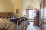 6th Bedroom with Queen Bed, En-Suite Bathroom