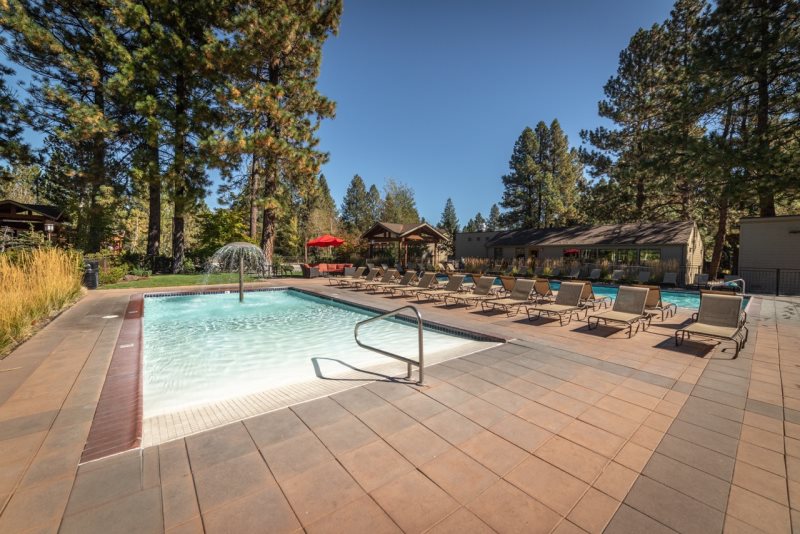 Zen Retreat Just Around Bend Vacation Rentals