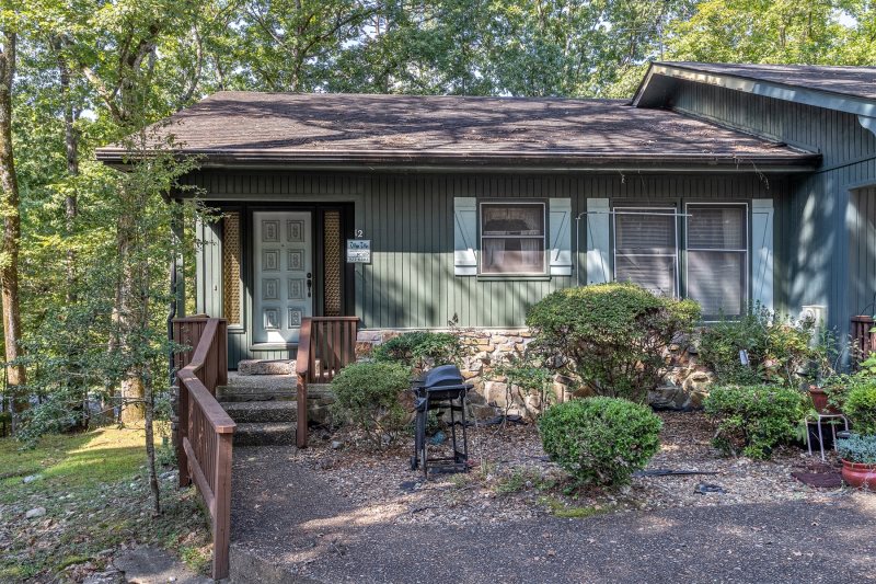 Get Economy Town Home Near Coronado Center In Hot Springs Village Desktop Wallpaper Get Wallpaper Economy Town Home Near Coronado Center In Hot Springs Village For iPhone Free