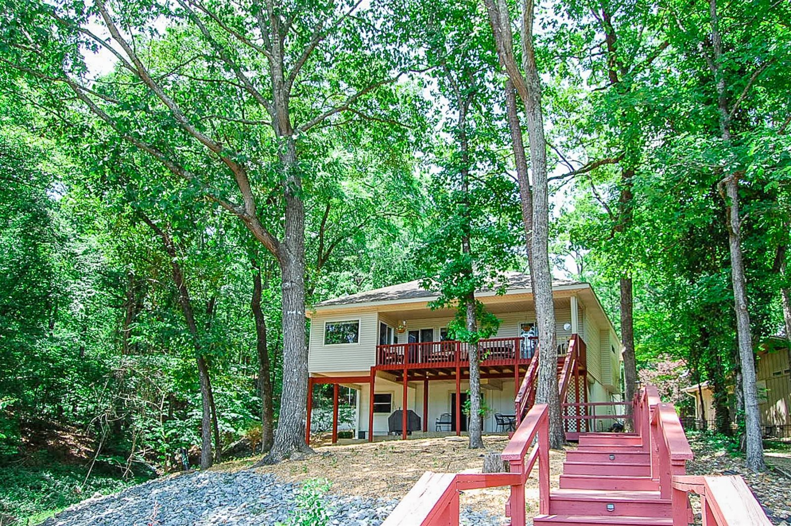 Hot Springs Village Arkansas Luxury Furnished nightly vacation rentals