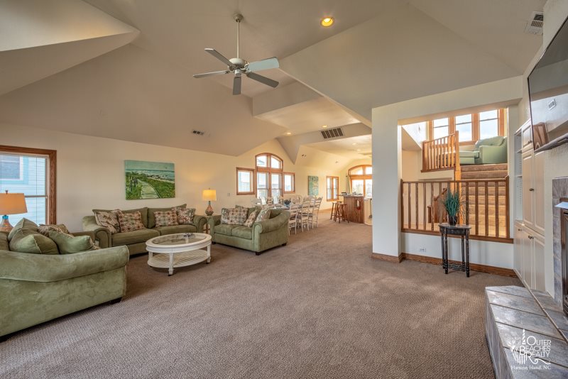 Outer Beaches Realty Moon Cussin 15