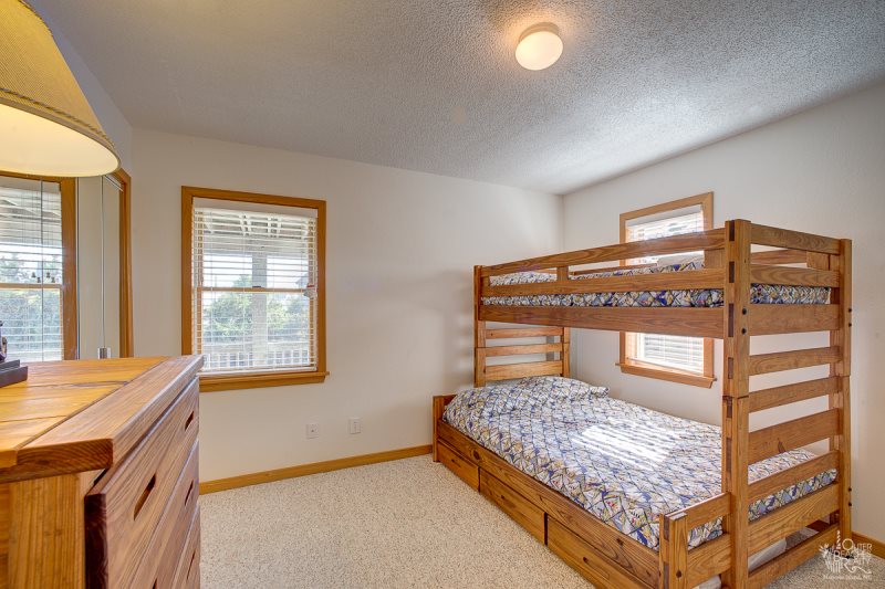 Outer Beaches Realty Rogue Wave 146