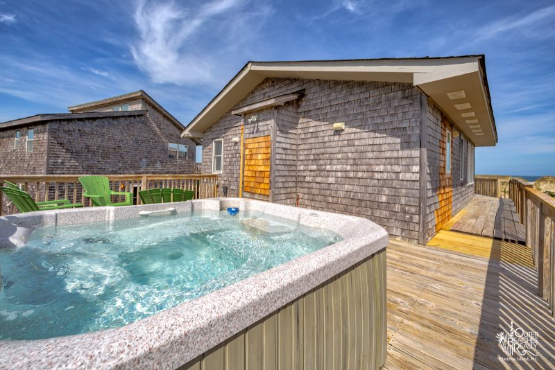 Outer Beaches Realty Last Mango in Hatteras 191