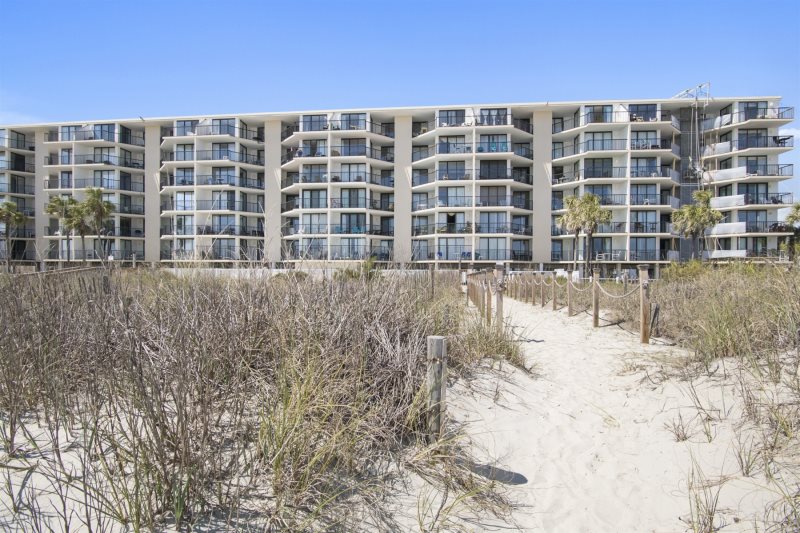 North Myrtle Beach Vacation Crescent Sands F6