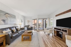 7158 Harbourside