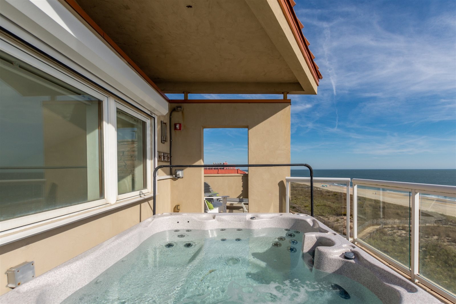 The Penthouse - 825 South Hill