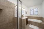 Master Bathroom w/Walk-in shower & garden tub