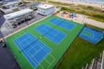 Pickleball & Tennis Courts