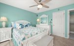 Master Bedroom w/Queen