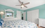 Master Bedroom w/Queen