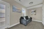 First floor entry w/ queen sleeper sofa