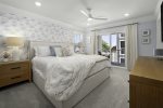 New Construction! Stunning Townhome, Outdoor Pool, quick walk to the beach, FREE Linens & Towels, Outdoor Shower