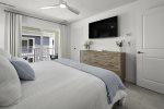 Bedroom 3 w/King bed