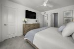 Bedroom 3 w/King bed