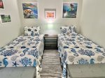 Bedroom 3 w/2 Twin beds