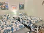 Bedroom 3 w/2 Twin beds