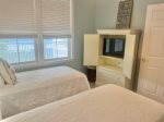 Bedroom 3 with Twin beds