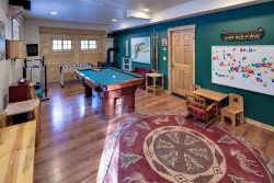 *Free Activities with Xplorie*  Warm Cabin Feel, Private Hot Tub, Sauna and a Pool Table! - Diamond Peak 2