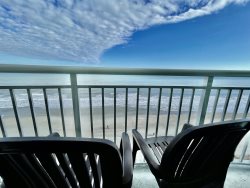 Right next to family Kingdom! Oceanfront 1br full kitchen washer/dryer