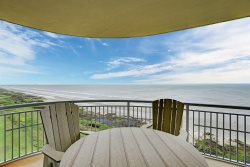 Winning East End and Pool Views, Dog Friendly | BC1404 l GVR06506