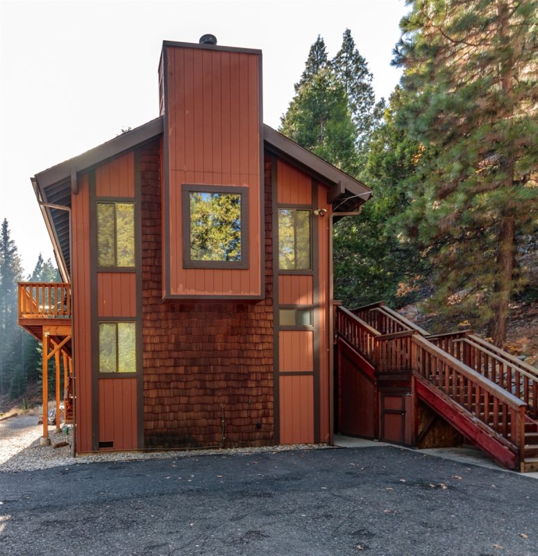 Sierra Vacation Home Rentals Yosemite Big Rock Cabin
