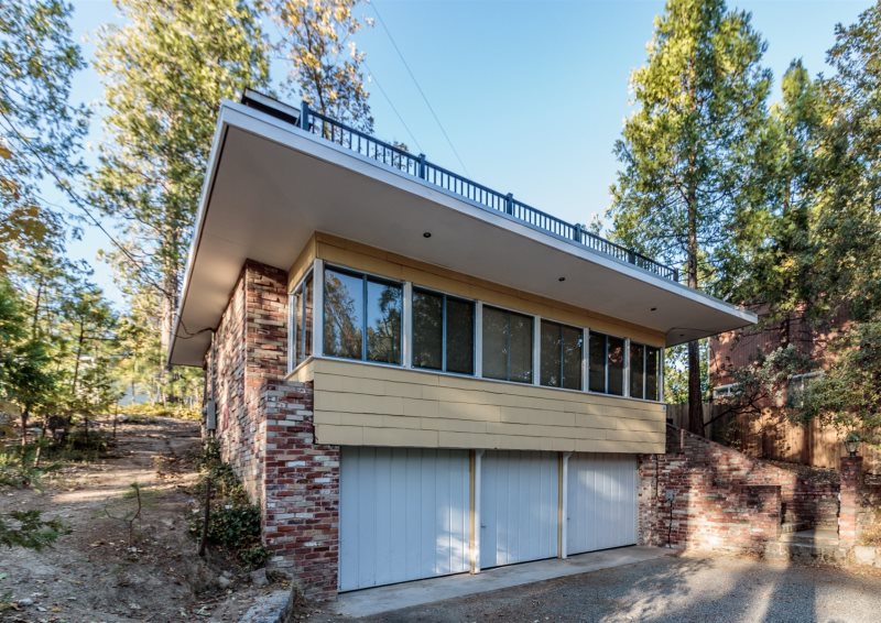 Sierra Vacation Home Rentals Poppen S Lakeview Cabin