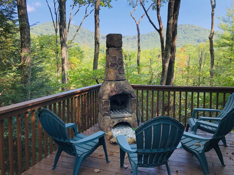 Cherokee Point Rental Cabin Is Located In Ellijay Georgia And Conveniently Close To Blue Ridge As Well Don T Wait The Views Are Great And So Is The Cabin