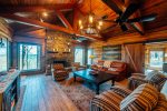 Heavenly Hilltop  Beavers Bend Luxury Cabin Rentals