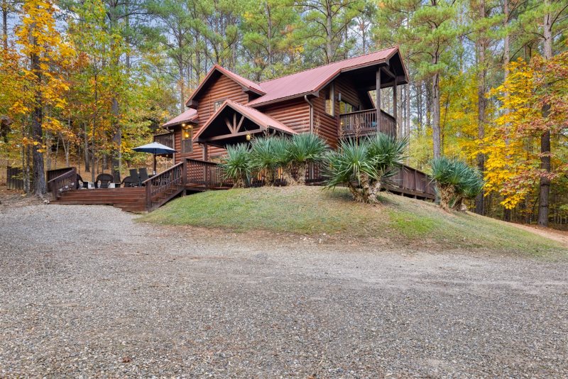 The Cinnamon Bear Beavers Bend Luxury Cabin Rentals Broken Bow