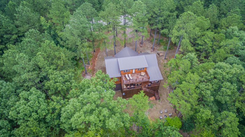 Friends In Low Places In Broken Bow Ok Beavers Bend Luxury Cabin Rentals