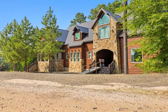 Beavers Bend Luxury Cabin Rentals Beavers Bend Cabins Broken