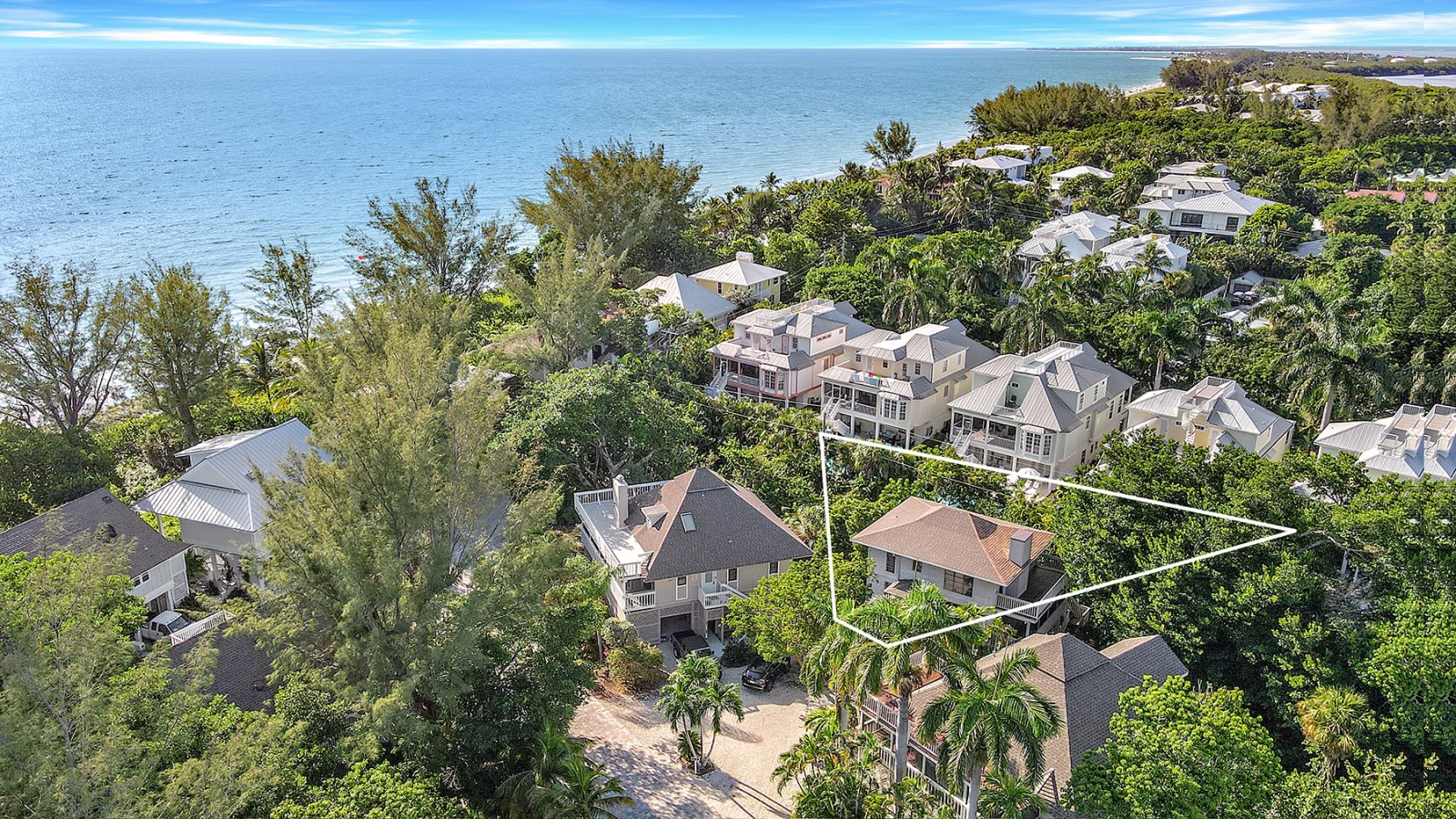 Sunset Captiva 10 Completely updated private home within Sunset