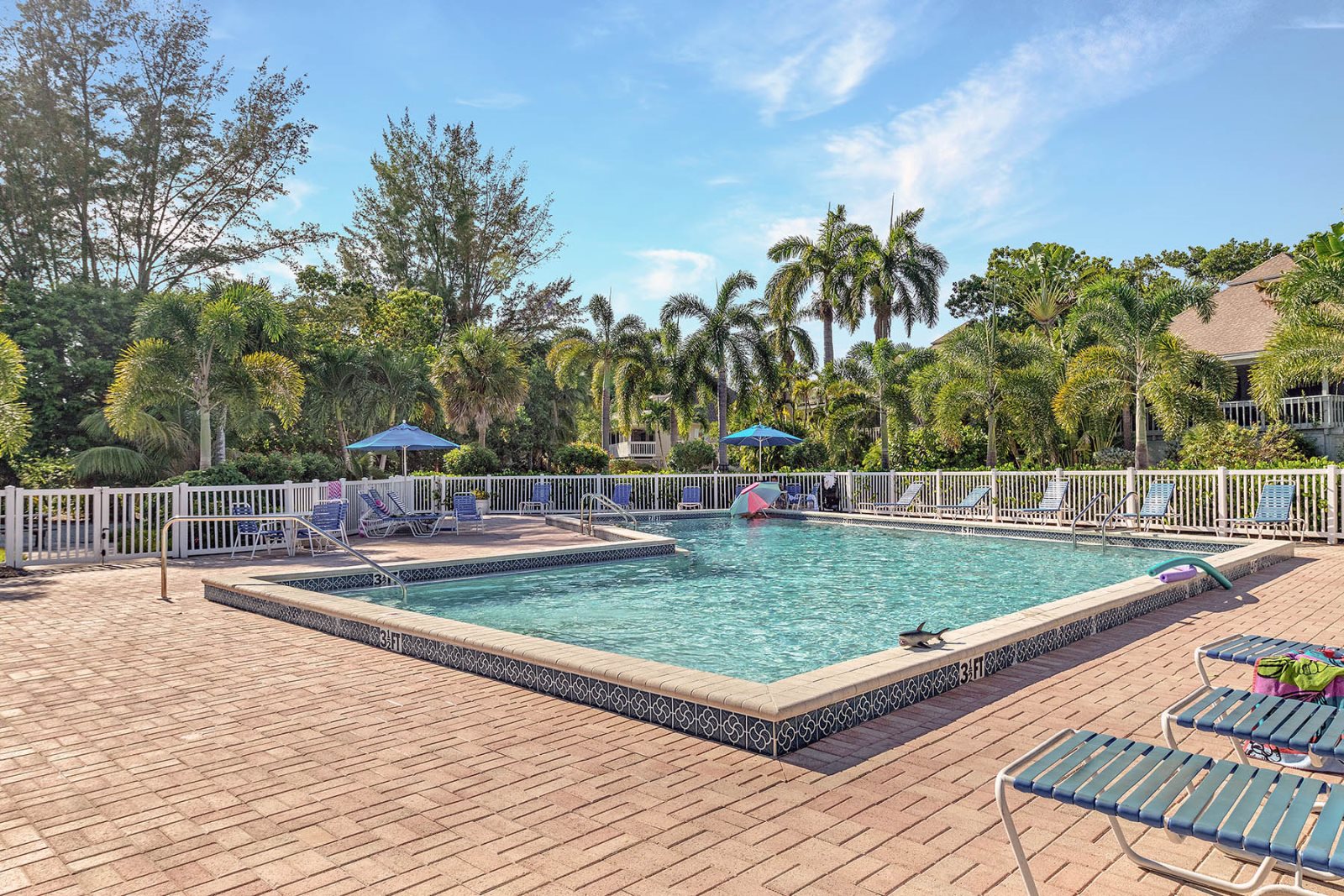 Sunset Captiva 10 Completely updated private home within Sunset