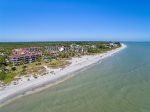 Aerial view of Pointe Santo de Sanibel