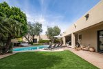 Very spacious yard