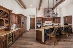 Full chefs kitchen 