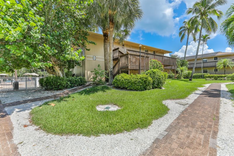 Blind Pass Condo Blind Pass D101 Sanibel Condo Sanibel Captiva Island Vaction Rentals