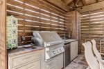 Outdoor grill
